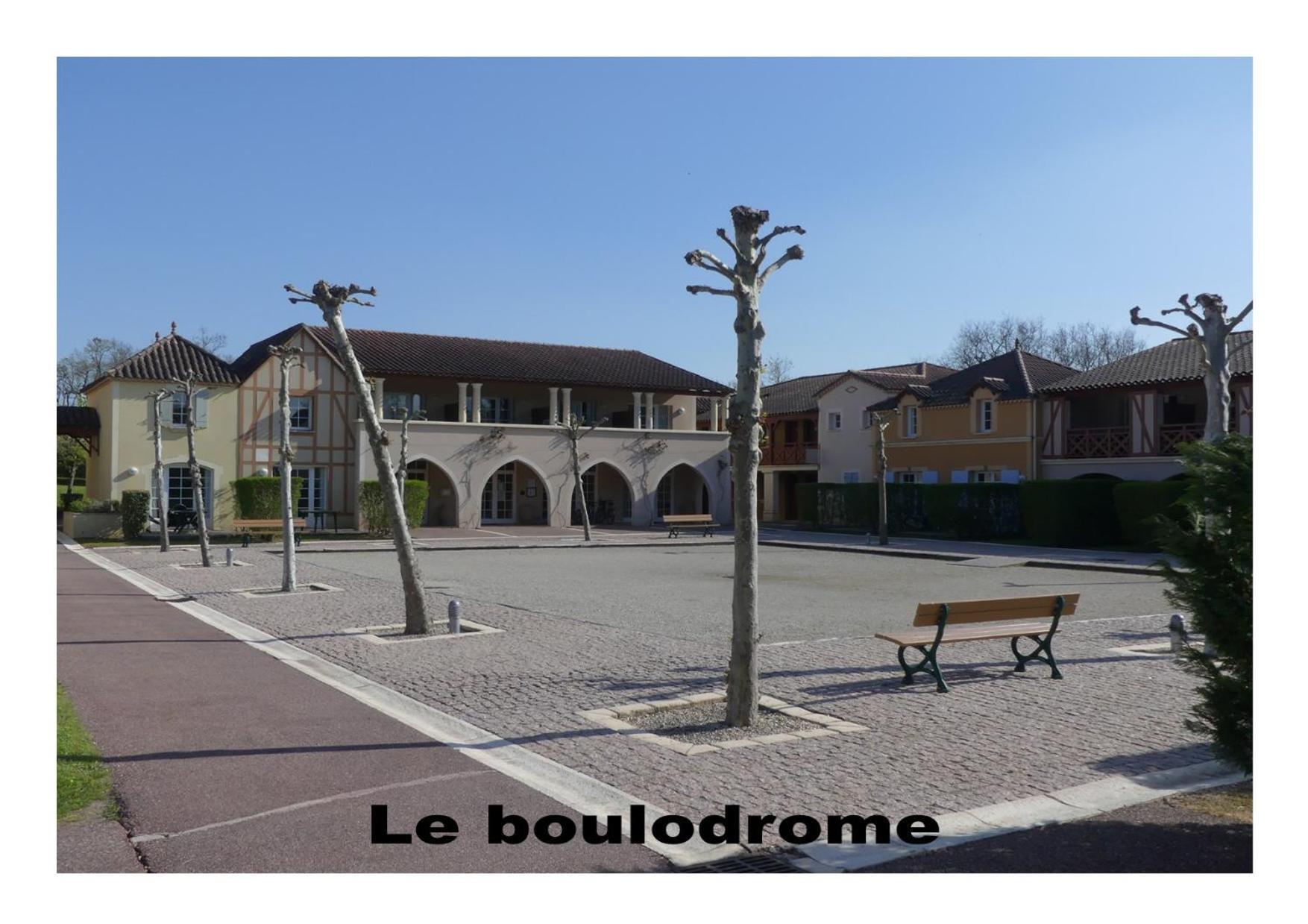 Avec Piscine. Monflanquin
